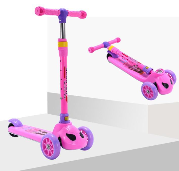 Scooter Height Adjustable Lean to Steer Flashing PU Wheels 3 Wheel