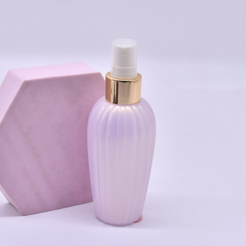 Customized 150ml pink striped cosmetic bottle