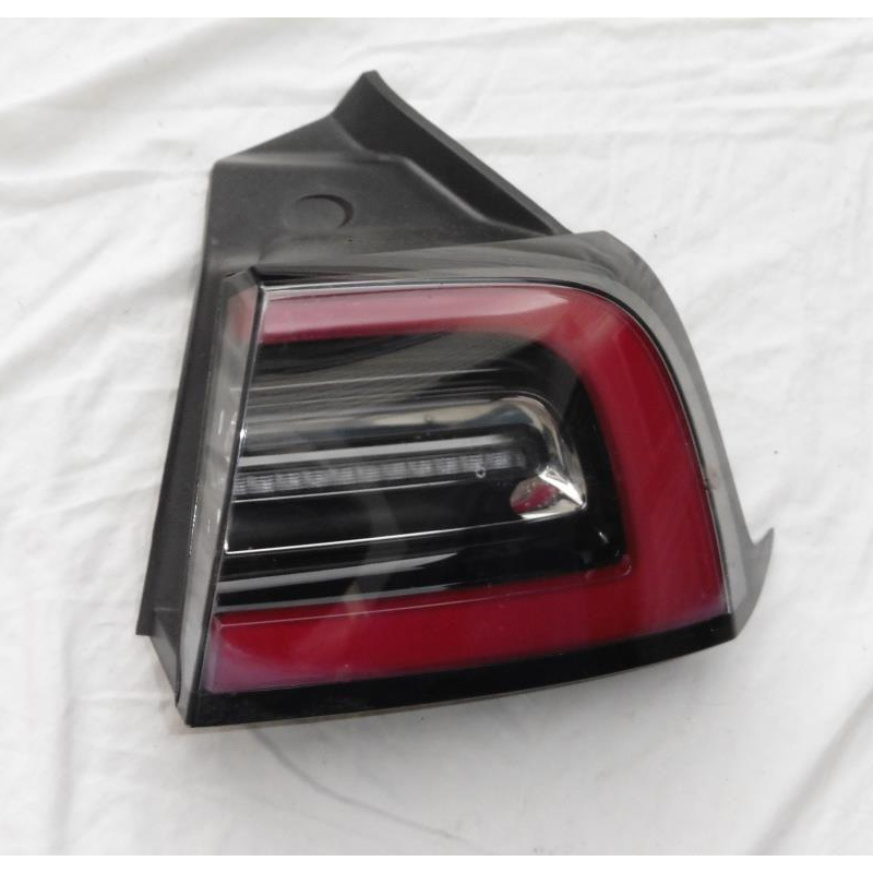 Left Hand Tail Light 1077397-00-G Suitable fo Tesla Model 3