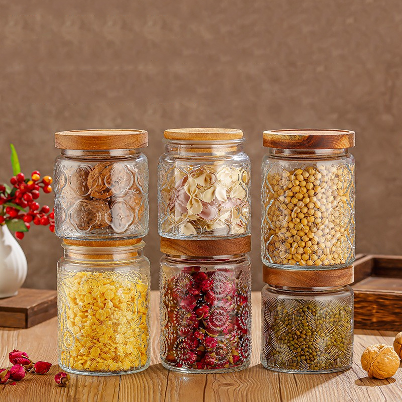 500ML Custom retro circular relief flower storage jar with lid for household use, sealed jar for five grains and miscellaneous grains, aged tangerine peel tea storage glass bottle